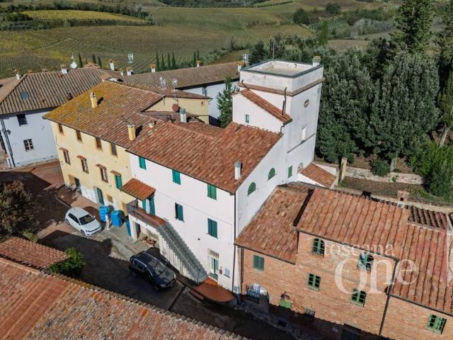 Villa Schiera in vendita a Terricciola, Toscana