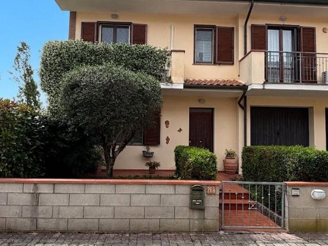 Villa Schiera in vendita a La Rosa, Terricciola