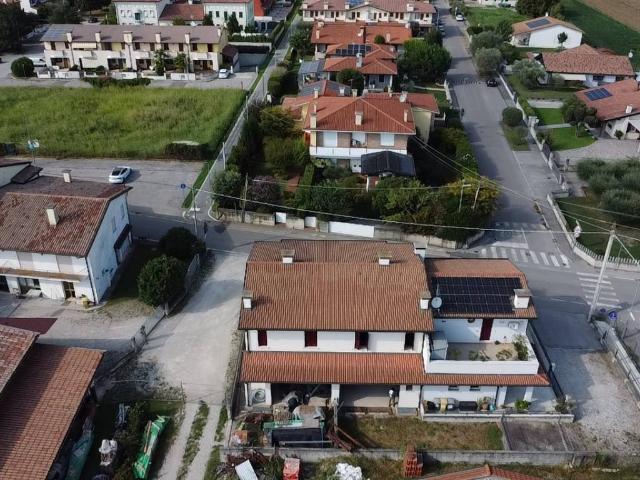 Villa Schiera in vendita a Tezze Sul Brenta, Veneto
