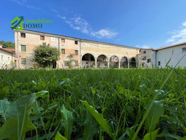 Villa Schiera in vendita a Rozzampia, Thiene