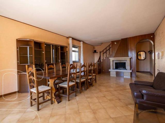 Villa Schiera in vendita a Izzalini, Umbria
