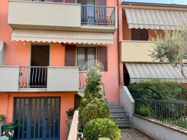 Villa Schiera in vendita a Torbole, Torbole Casaglia