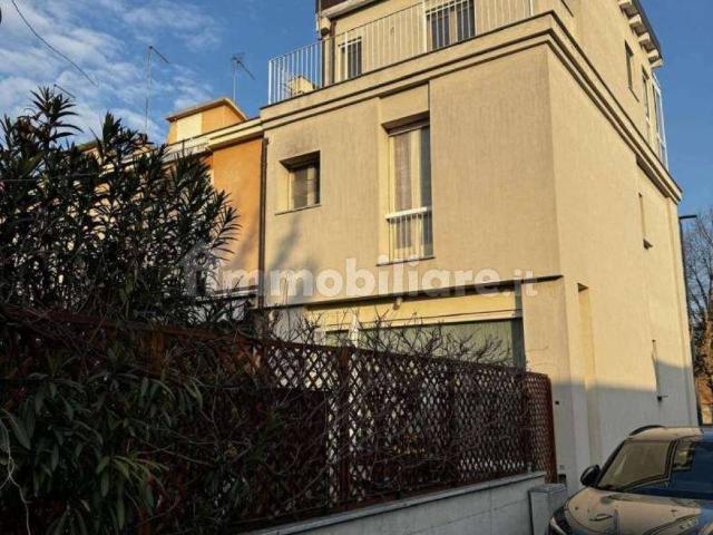 Villa Schiera in vendita a Circoscrizione 2, Piemonte