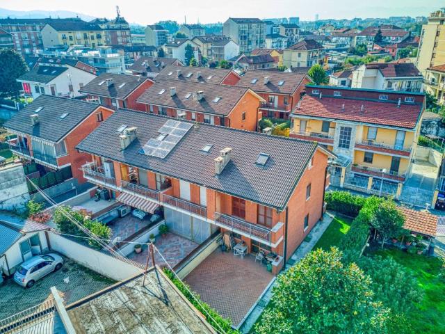 Villa Schiera in vendita a Bertolla, Piemonte