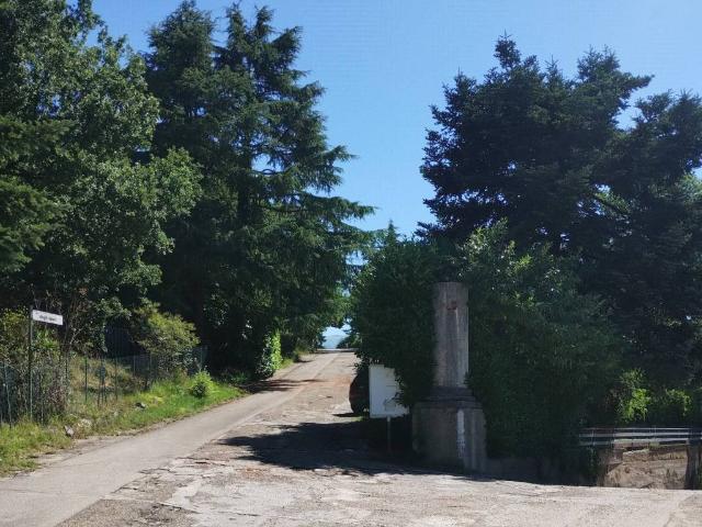 Villa Schiera in vendita a Torre Cajetani, Lazio