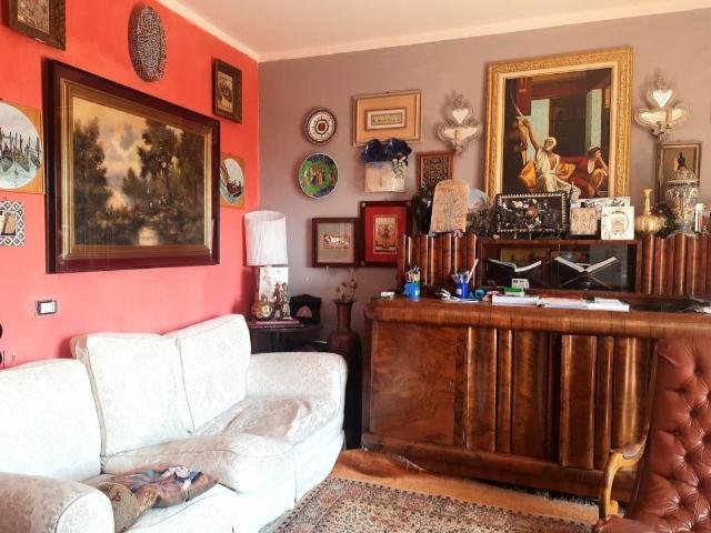 Villa Schiera in vendita a Torre Cajetani, Lazio