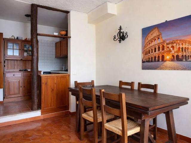 Villa Schiera in vendita a Torre Cajetani, Lazio