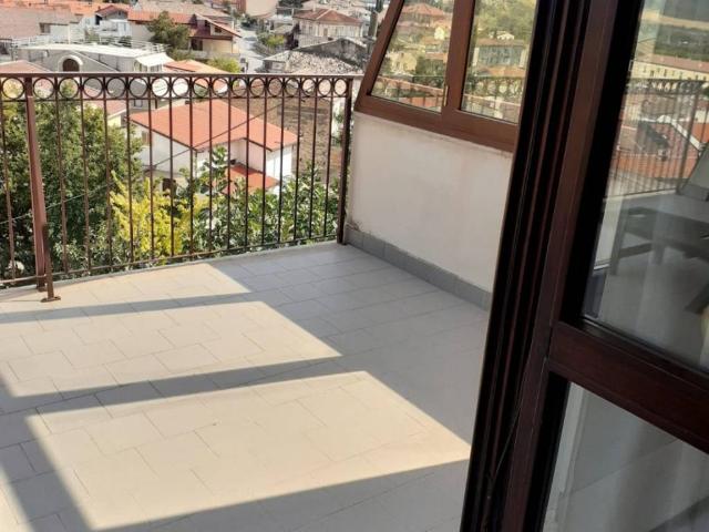 Villa Schiera in vendita a Torre De' Passeri, Abruzzo