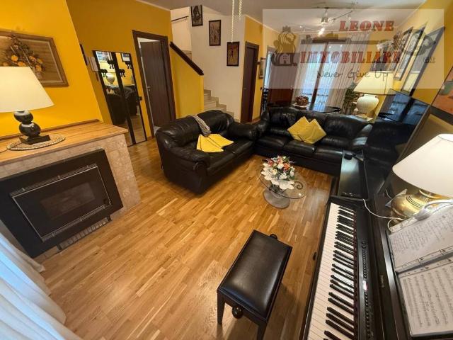 Villa Schiera in vendita a Torrevecchia Pia, Lombardia