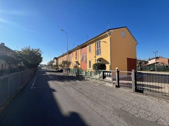 Villa Schiera in vendita a Torrevecchia Pia, Lombardia