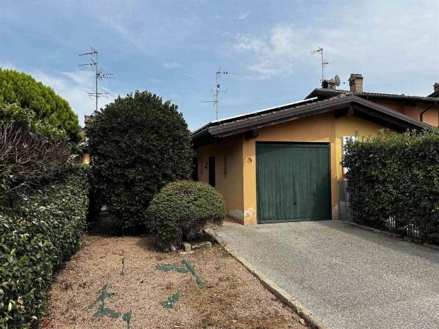 Villa Schiera in vendita a Torrevecchia Pia, Lombardia
