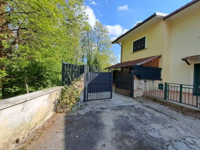 Villa Schiera in vendita a Torricella Sabina, Lazio