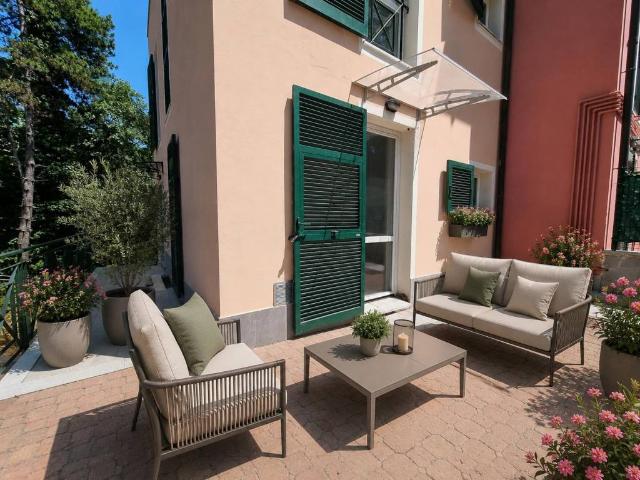 Villa Schiera in vendita a Prato, Torriglia