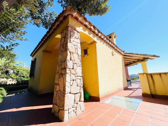 Villa Indipendente in vendita a Arbatassa/Arbatax, Tortolì