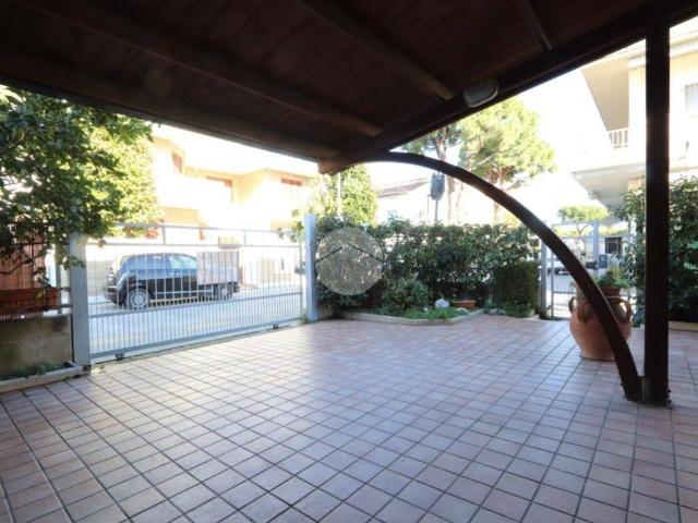 Villa Schiera in vendita a Unione dei Comuni della Val Vibrata, Tortoreto