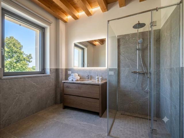 Villa Schiera in vendita a Travacò Siccomario, Lombardia
