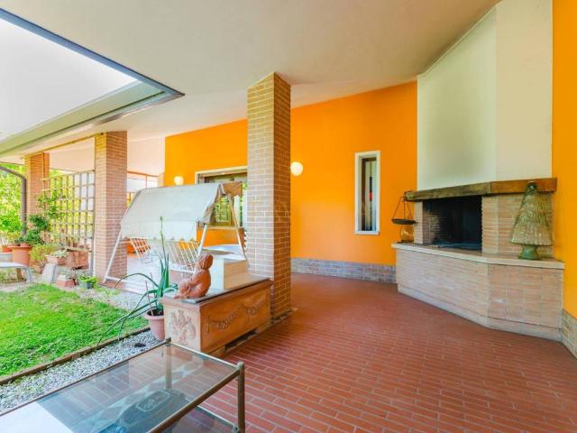 Villa Schiera in vendita a Trebaseleghe, Veneto
