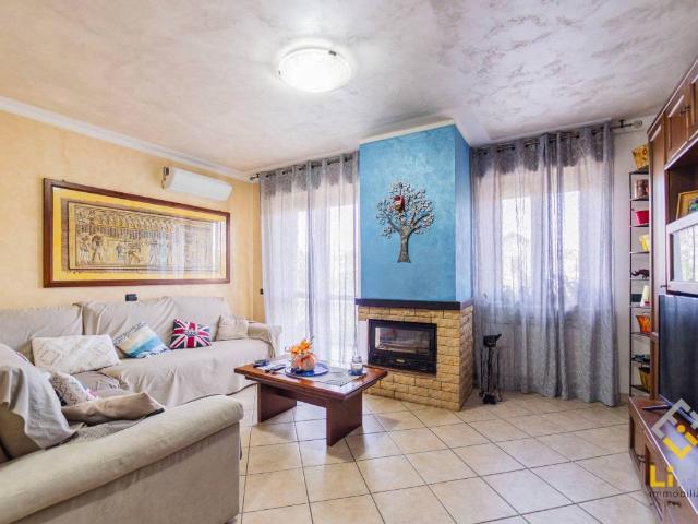 Villa Schiera in vendita a Piemonte, Novara