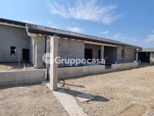Villa Schiera in vendita a Piemonte, Novara