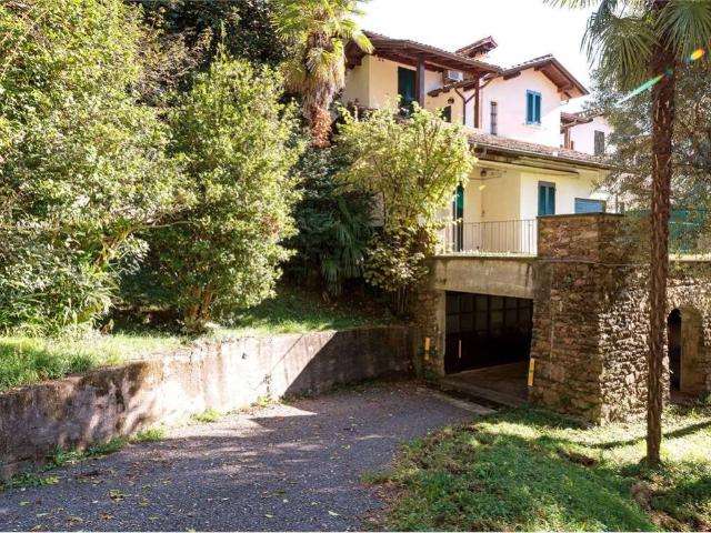 Villa Schiera in vendita a Rogaro, Tremezzina