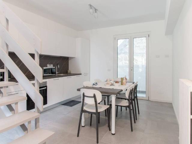 Villa Schiera in vendita a Rogaro, Tremezzina