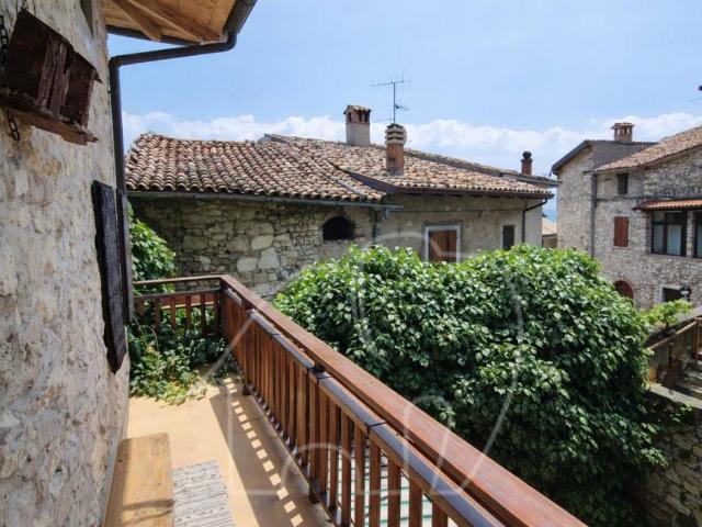Villa Schiera in vendita a Comunità Montana Parco Alto Garda bresciano, Tremosine