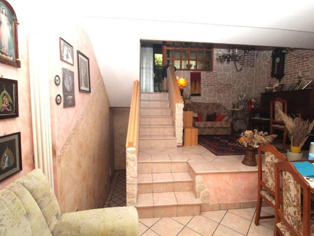 Villa Schiera in vendita a Nuova Gazzadina, Trento