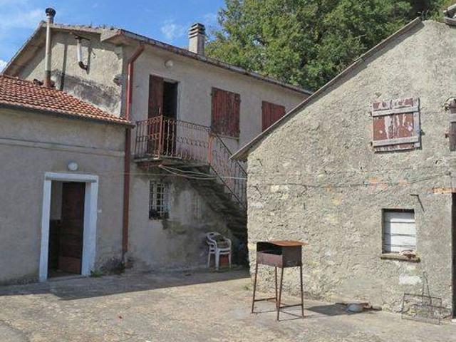 Villa Schiera in vendita a Unione di comuni Montana Lunigiana, Tresana