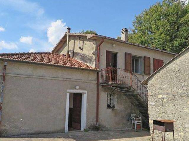 Villa Schiera in vendita a Unione di comuni Montana Lunigiana, Tresana