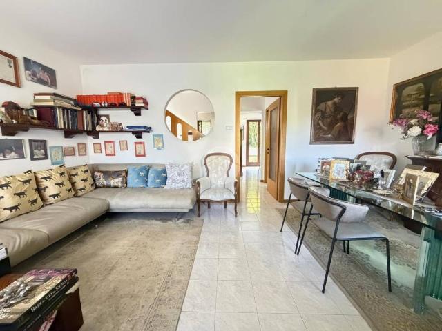 Villa Schiera in vendita a Trescore Balneario, Lombardia