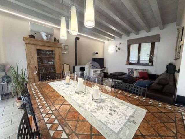 Villa Schiera in vendita a Colle, Trescore Balneario