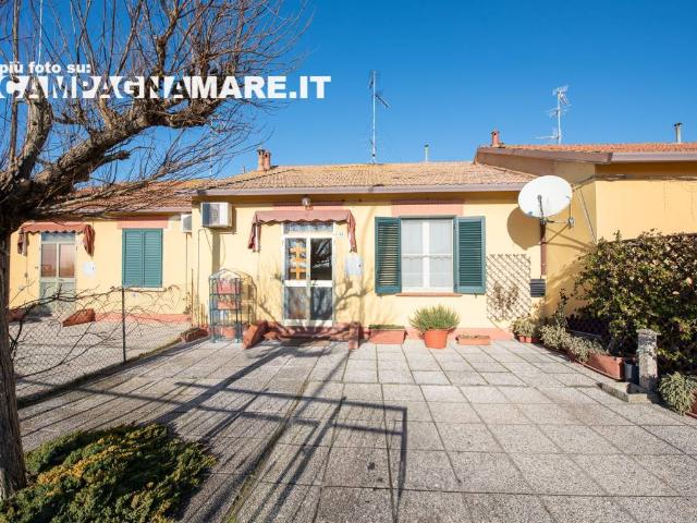 Villa Schiera in vendita a Unione Terre e Fiumi, Tresigallo
