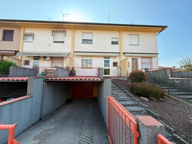 Villa Schiera in vendita a Unione Terre e Fiumi, Final Di Rero