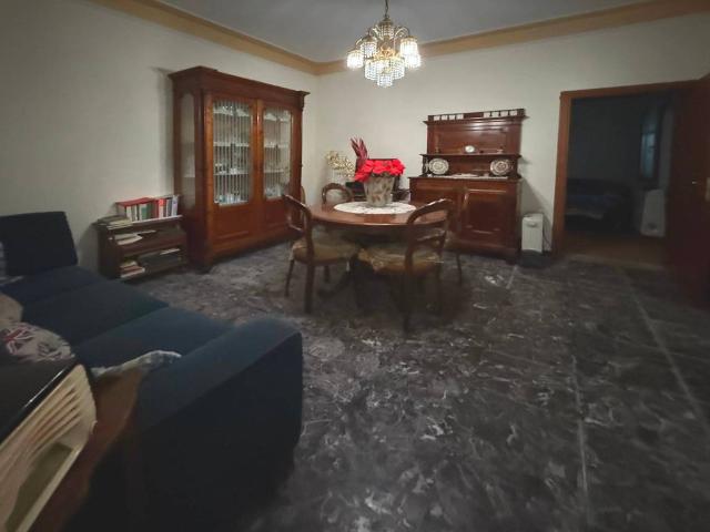 Villa Schiera in vendita a Unione Terre e Fiumi, Reggio Emilia