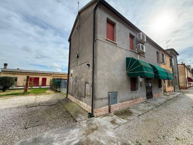 Villa Schiera in vendita a Unione Terre e Fiumi, Tresigallo