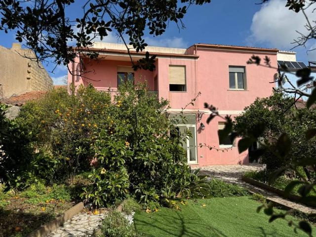 Villa Schiera in vendita a Tresnuraghes, Sardigna/Sardegna