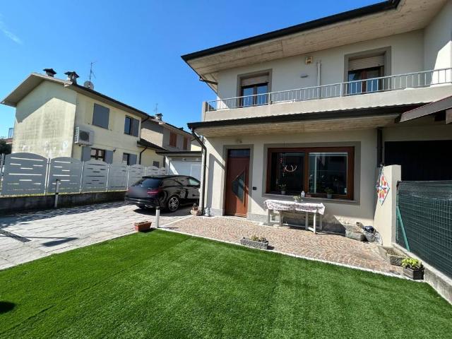 Villa Schiera in vendita a Treviglio, Lombardia