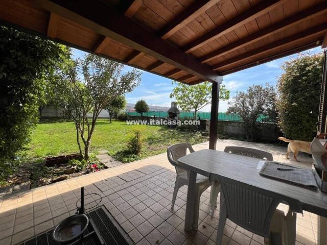 Villa Schiera in vendita a Treviglio, Lombardia