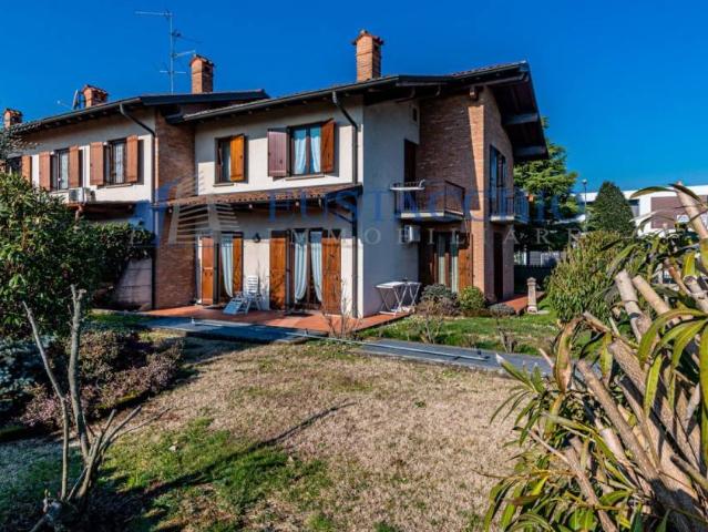 Villa Schiera in vendita a Roncola, Treviolo