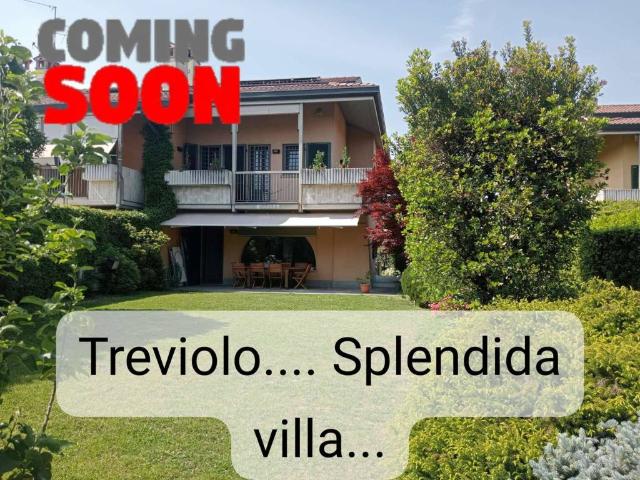 Villa Schiera in vendita a Curnasco, Treviolo