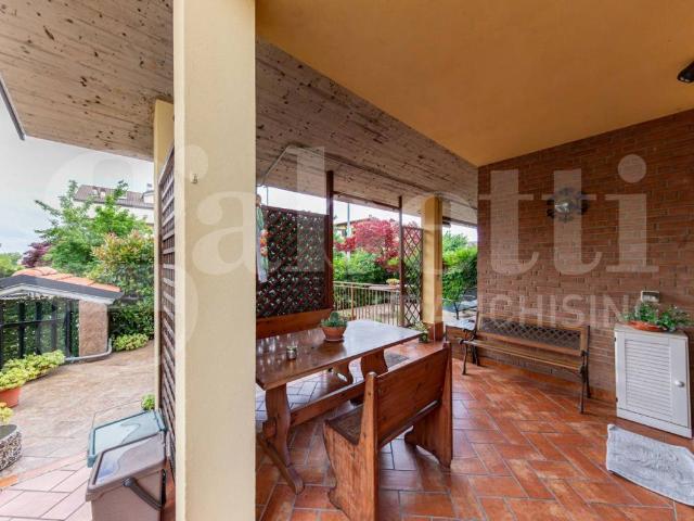 Villa Schiera in vendita a Trezzano Rosa, Lombardia