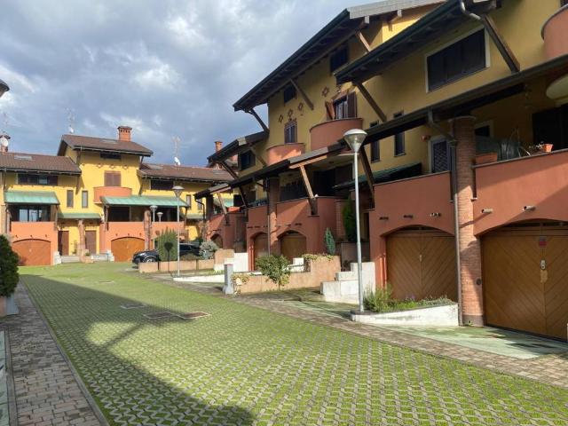 Villa Schiera in vendita a Residenza Cascina Marchesina, Trezzano sul Naviglio