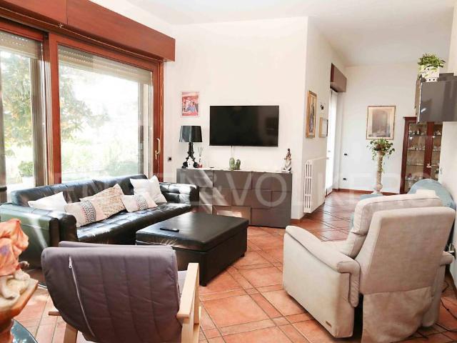 Villa Schiera in vendita a Loirano, Trezzano Sul Naviglio