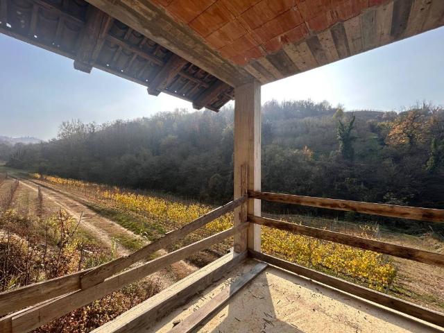 Villa Schiera in vendita a Trezzo Tinella, Cuneo