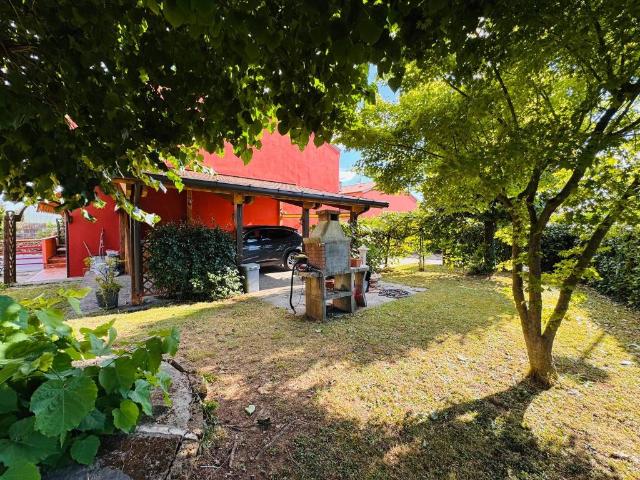Villa Schiera in vendita a Tricesimo, Friuli-Venezia Giulia