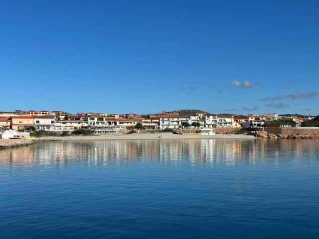 Villa Schiera in vendita a Trinità d'Agultu e Vignola, Sardigna/Sardegna