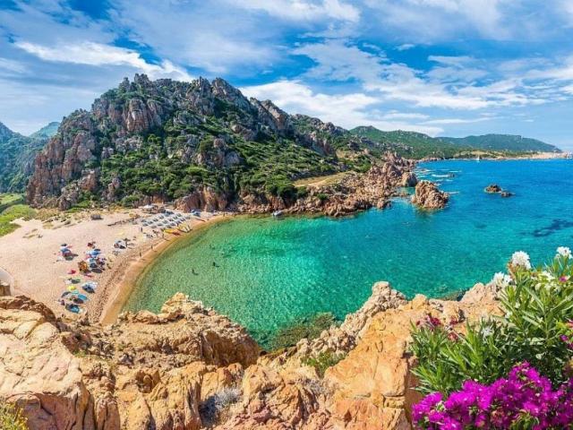 Villa Schiera in vendita a Trinità d'Agultu e Vignola, Sardigna/Sardegna