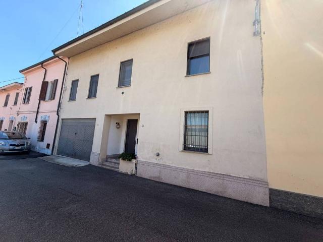 Villa Schiera in vendita a Piemonte, Vercelli