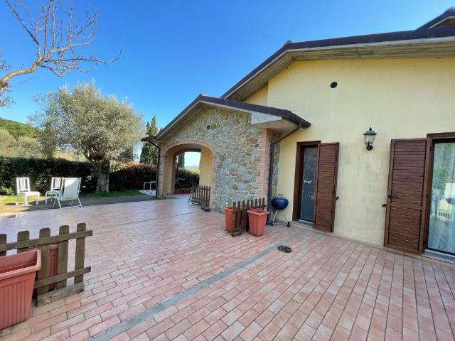 Villa Schiera in vendita a Tuoro Sul Trasimeno, Umbria