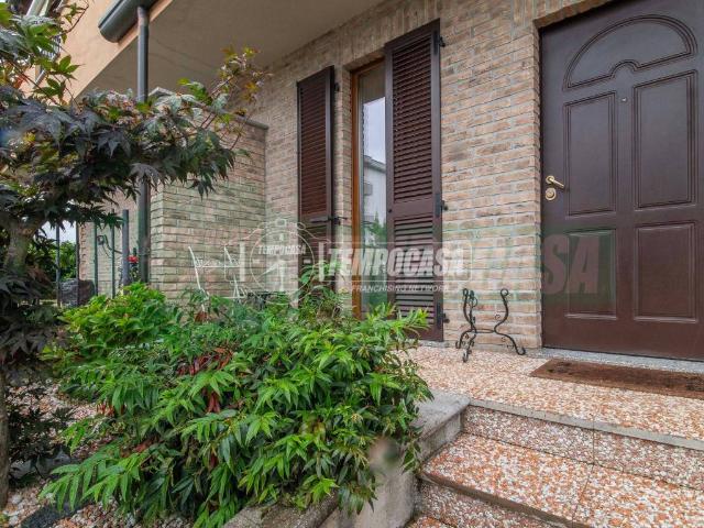 Villa Schiera in vendita a Turate, Lombardia